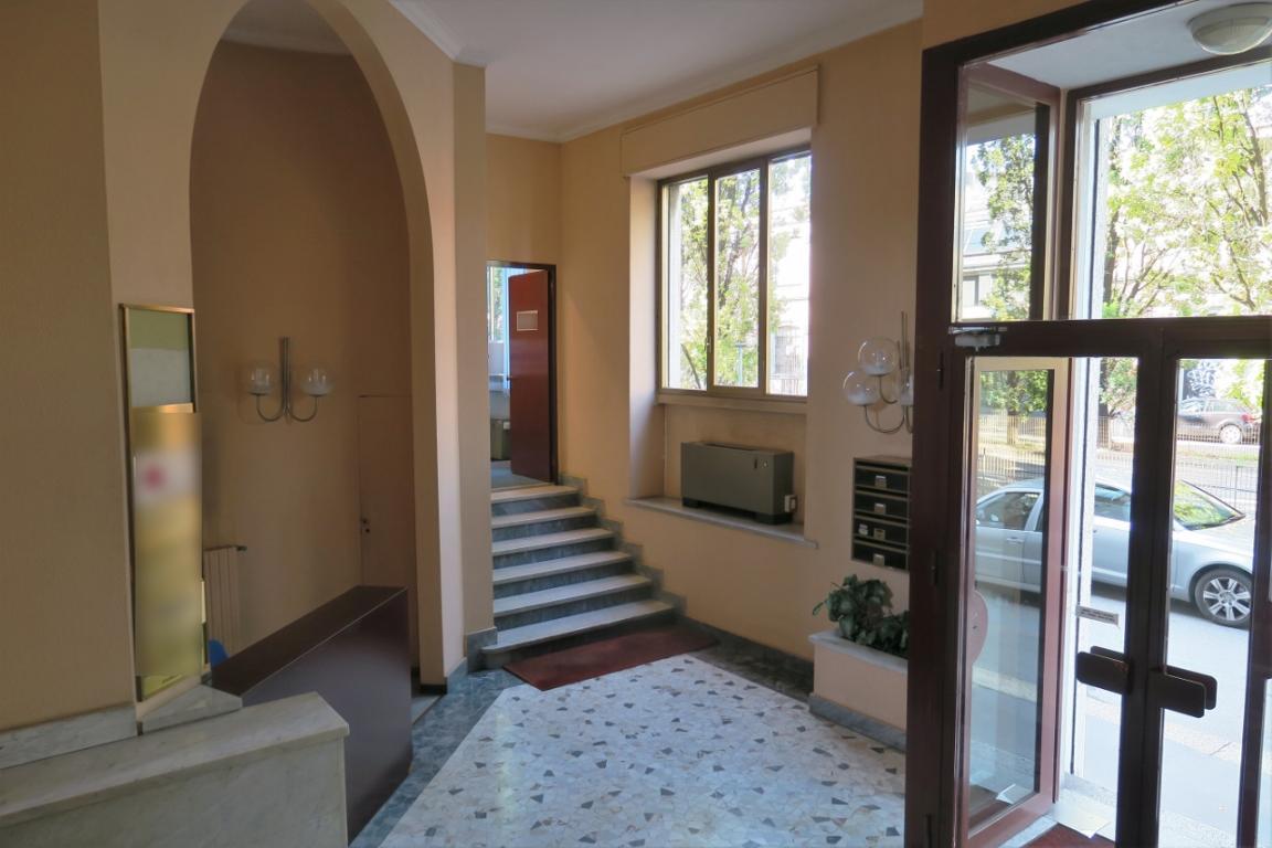 Ufficio - Loc.Com. MILANO vendita   Viale Stelvio PRIMOSITO RE