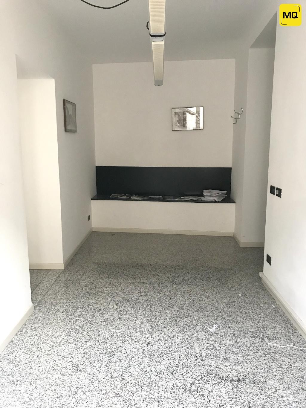 Ufficio - Loc.Com. LECCO affitto   Via Roma Agenzia Immobiliare Metroquadro