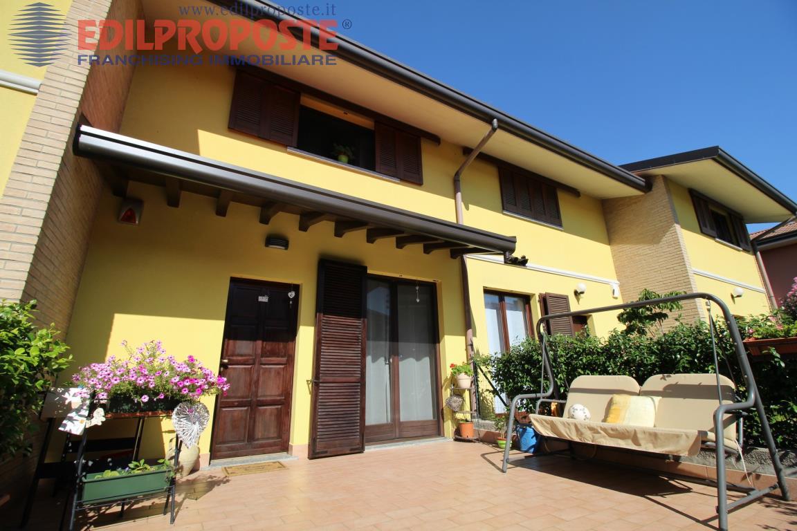 Villa Affiancata - Schiera LAZZATE vendita   Via San Lorenzo Edilproposte Lazzate