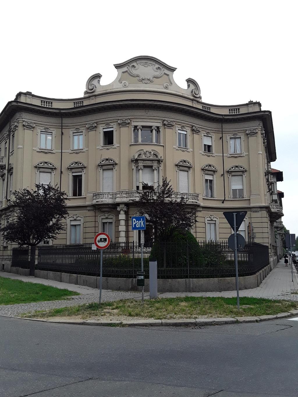  torino affitto quart: crocetta bimar-sas-di-rossi-ivano-&-c.