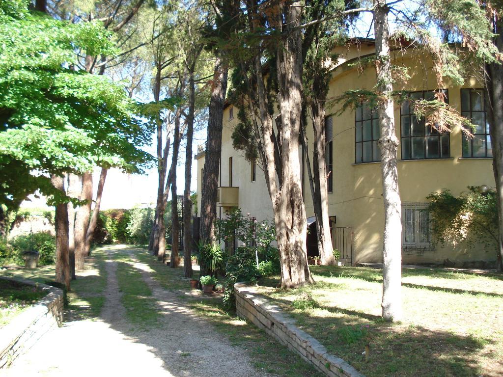  foligno vendita quart:  montanari immobiliare