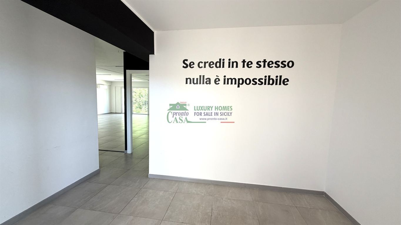 Locale Comm.le in Vendita