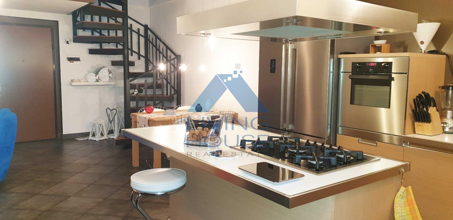 Appartamento CORREZZANA vendita   Via Kennedy Living House Srl