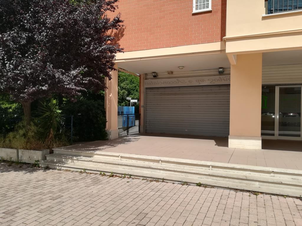  roma affitto quart: torrevecchia la-domus-srl