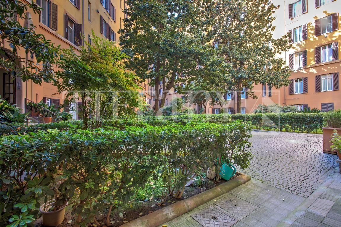  roma vendita quart: flaminio  tiffany srl studio immobiliare