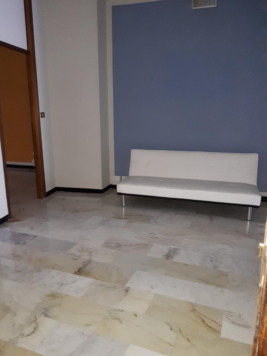  asti affitto quart:  specialcase