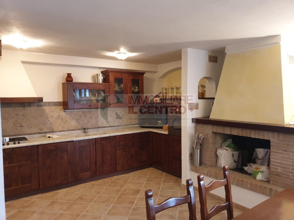 Villa Unifamiliare - Indipendente CASTELNUOVO MAGRA vendita    IL CENTRO IMMOBILIARE snc di Stefano Santi