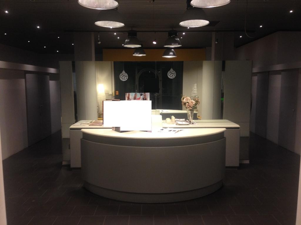 Negozio - Loc.Com. BOLOGNA affitto    Spazio Impresa di Luca Tonelli