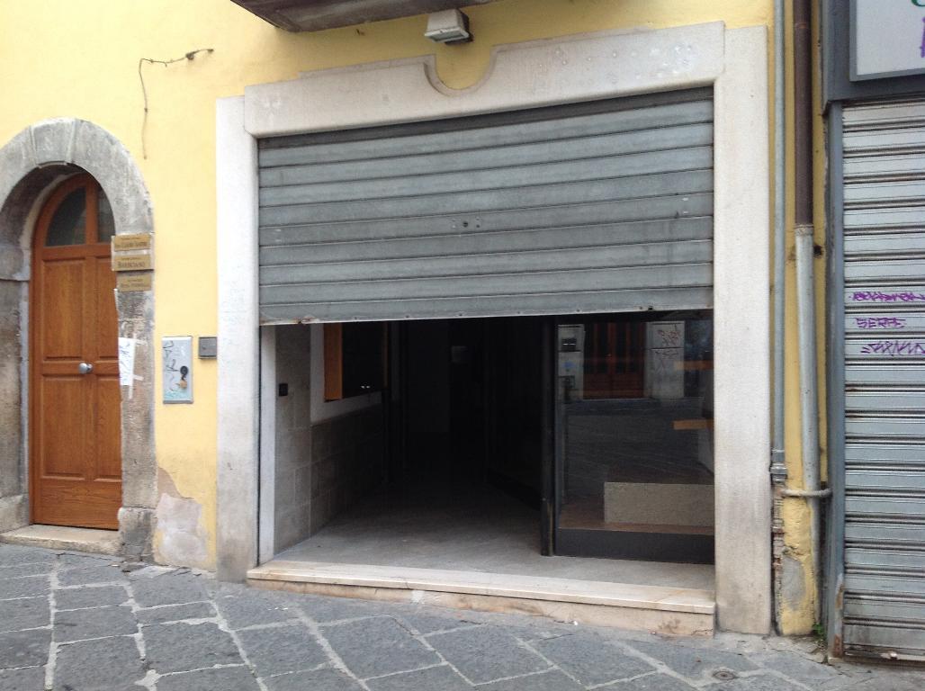 Negozio - Loc.Com. CAMPOBASSO vendita    STUDIO IMMOBILIARE  d