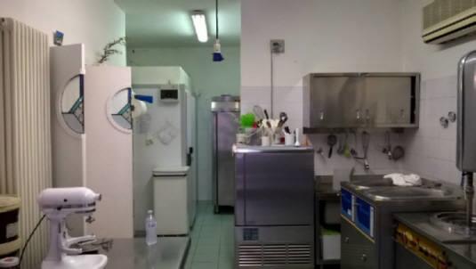 Negozio - Loc.Com. BOLOGNA vendita  MURRI  Orientamento al Cliente