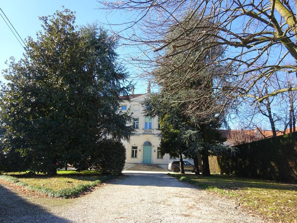 Villa CALDOGNO vendita   Via Don Antonio Menin IMMOBILIARE ASSOCIATI DI ANDOLFATO EMANUELA MIRCA