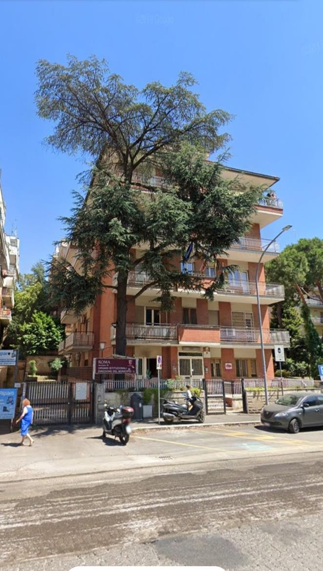 Ufficio - Loc.Com. ROMA affitto   Via mattia Battistini IMMOBILI DI PRESTIGIO SRL