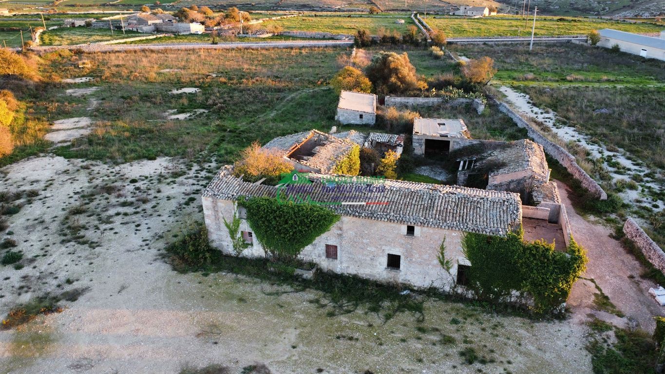 Rustico in Vendita