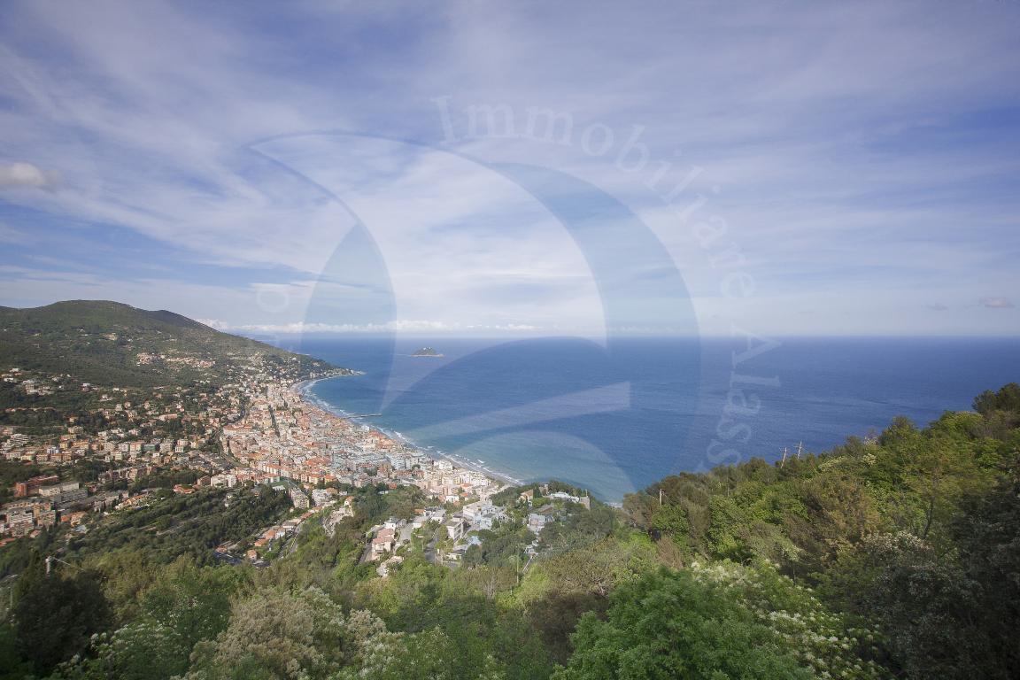 Villa ALASSIO vendita    Agenzia 4 Mura