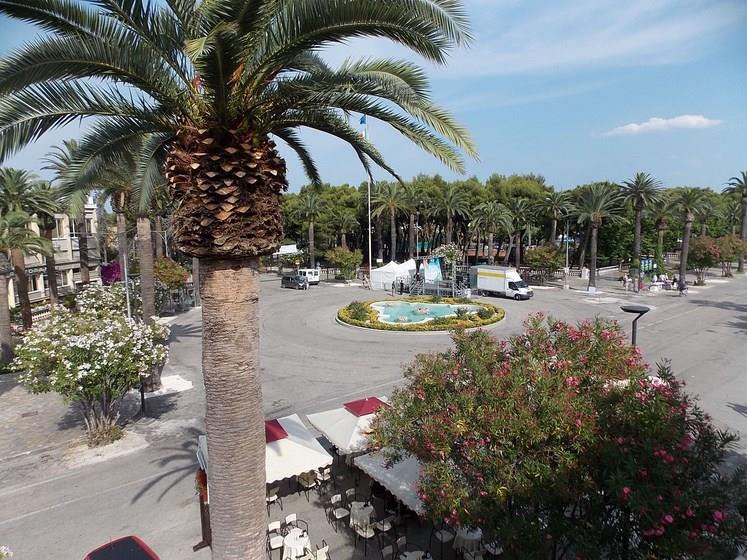 Vendesi attico panoramico a San Benedetto del Tronto (AP)