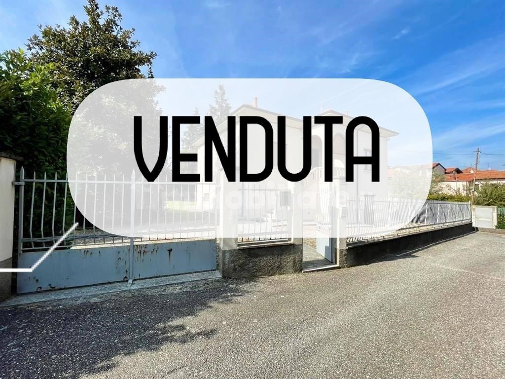 Villa in Vendita