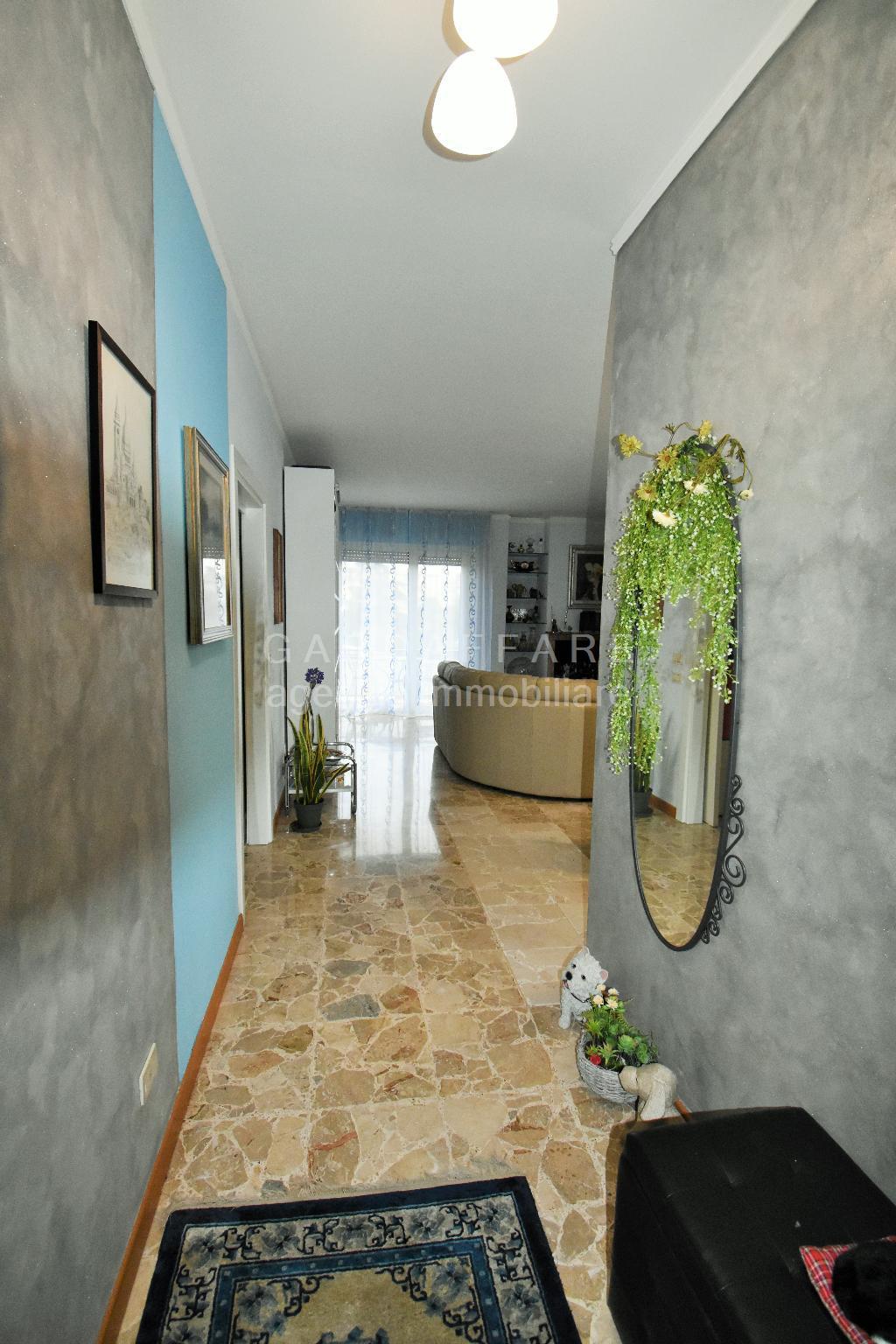 Appartamento DESENZANO DEL GARDA vendita   Via Cavour Gardaffare Sirmione