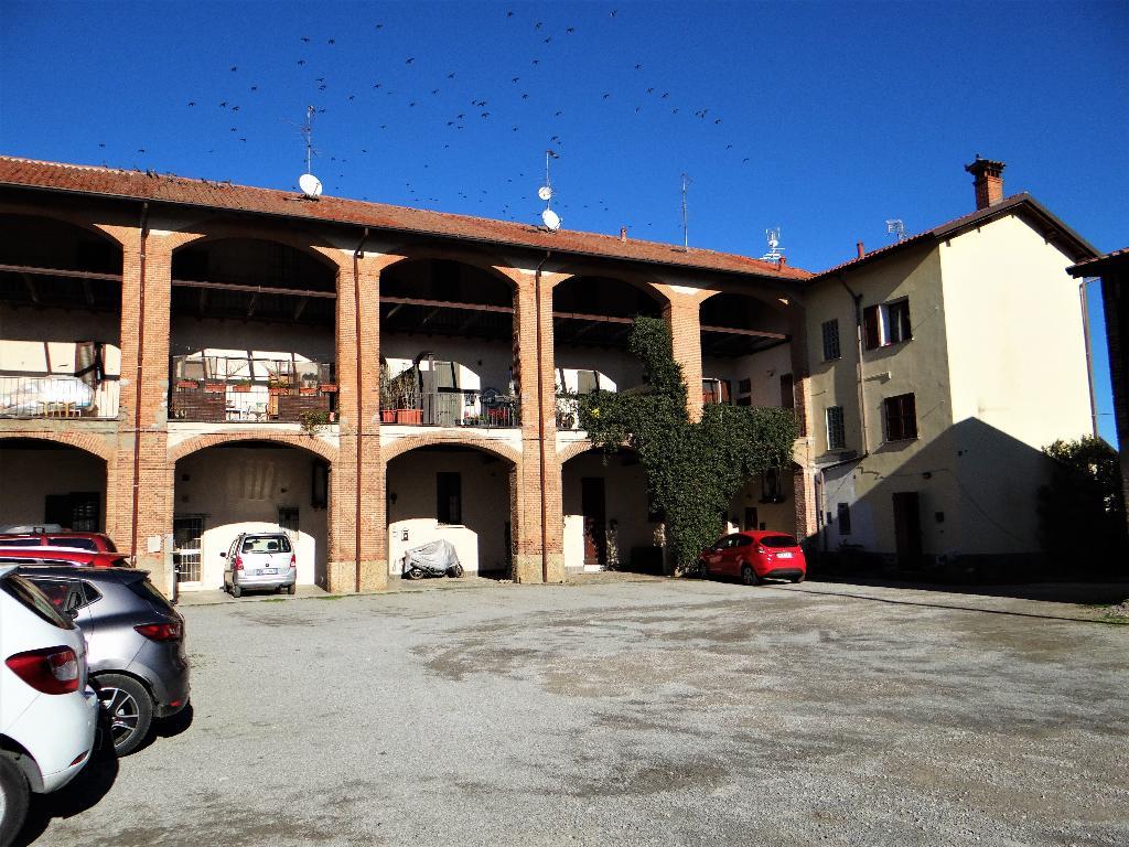 correzzana vendita quart:  dinamica lesmo