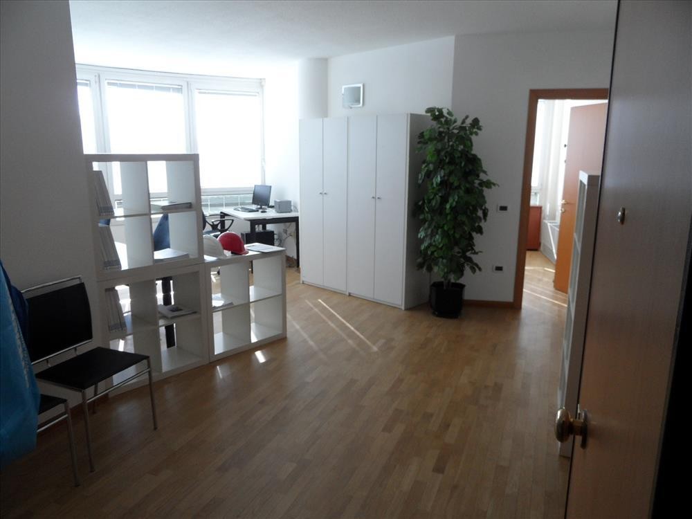 Ufficio - Loc.Com. RAVENNA affitto  TRIBUNALE  STUDIO EFFE di FABBRI PIERLUIGI e C. s.a.s.