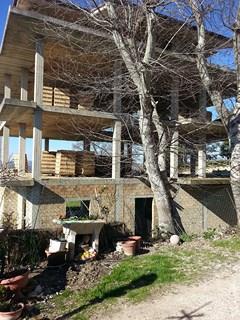 Vendesi palazzo in costruzione a Ponzano di Fermo (FM)