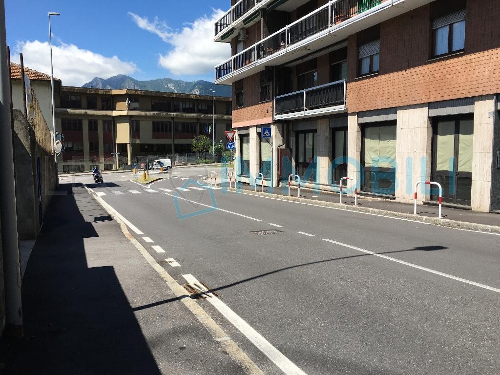 Negozio - Loc.Com. LECCO affitto   via don pozzi STUDIO LECCO TRE S.R.L.