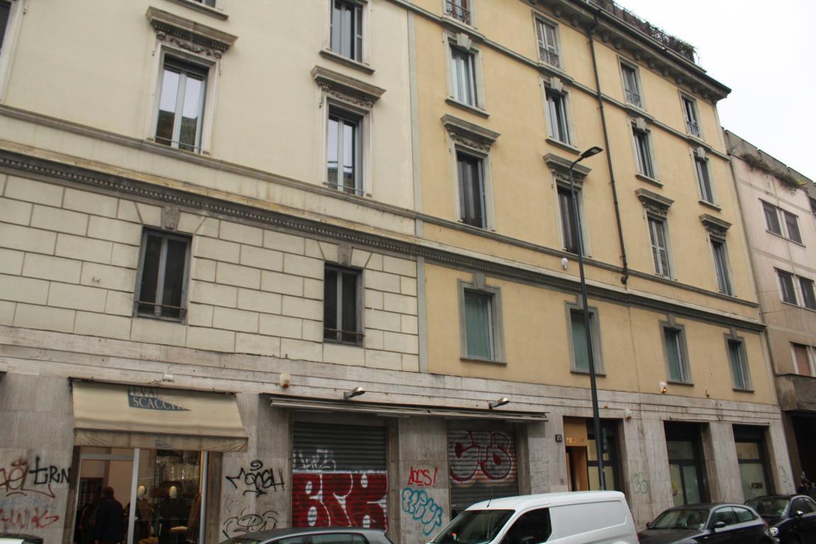 Negozio - Loc.Com. MILANO affitto   Via Carlo Tenca DMV Real Estate