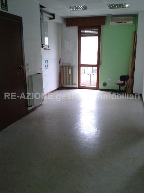  vicenza vendita quart: viale trento re-azione gestioni immobiliari