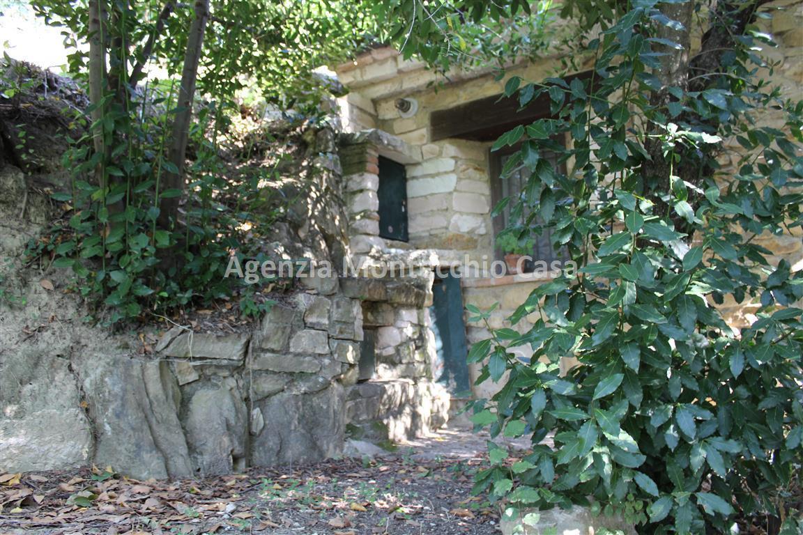 Rustico - Cascina MONDAINO vendita   Via Pieggia Agenzia Montecchio Casa