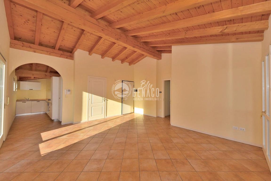 Appartamento TOSCOLANO-MADERNO vendita    Blu Benaco Agenzia Immobiliare