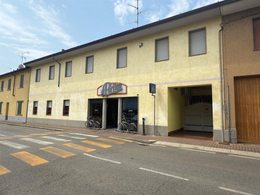 Foto - Negozio In Vendita Arluno (mi)