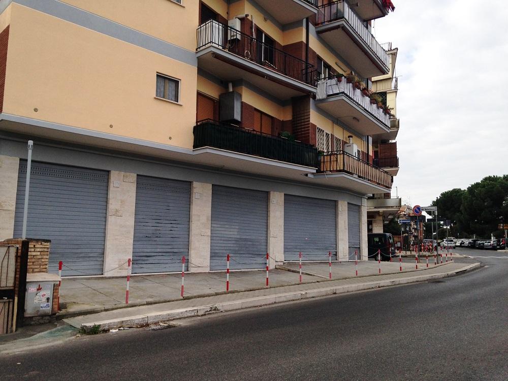 Negozio - Loc.Com. ROMA vendita  CASILINA Via dei Balestrucci - negozio IMMOBILI DI PRESTIGIO SRL