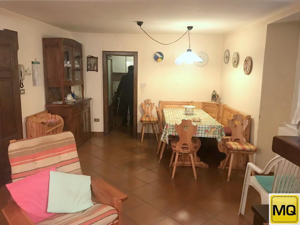  italia vendita quart:  agenzia immobiliare metroquadro