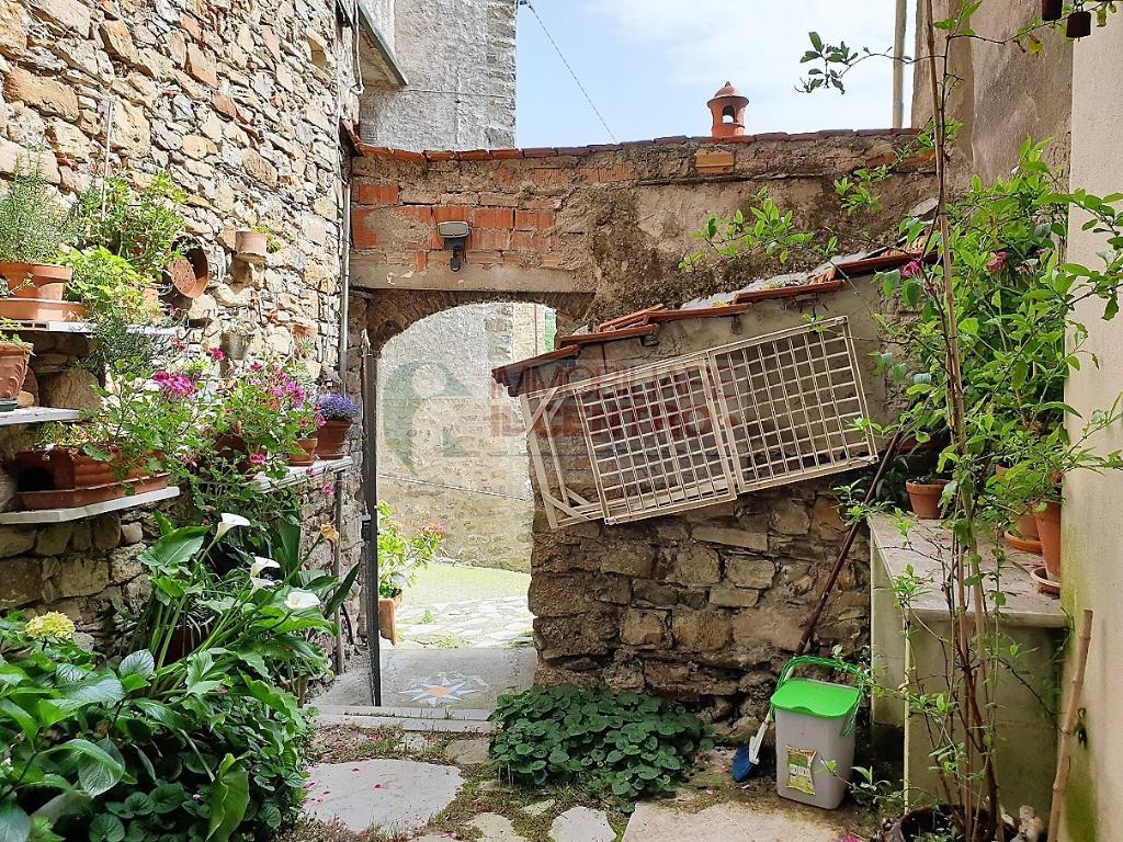 Villa Semi Indipendente FOSDINOVO vendita    IL CENTRO IMMOBILIARE snc di Stefano Santi