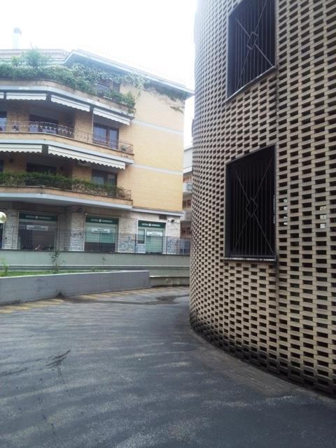 Box auto - Posto auto ROMA vendita    LA DOMUS SRL
