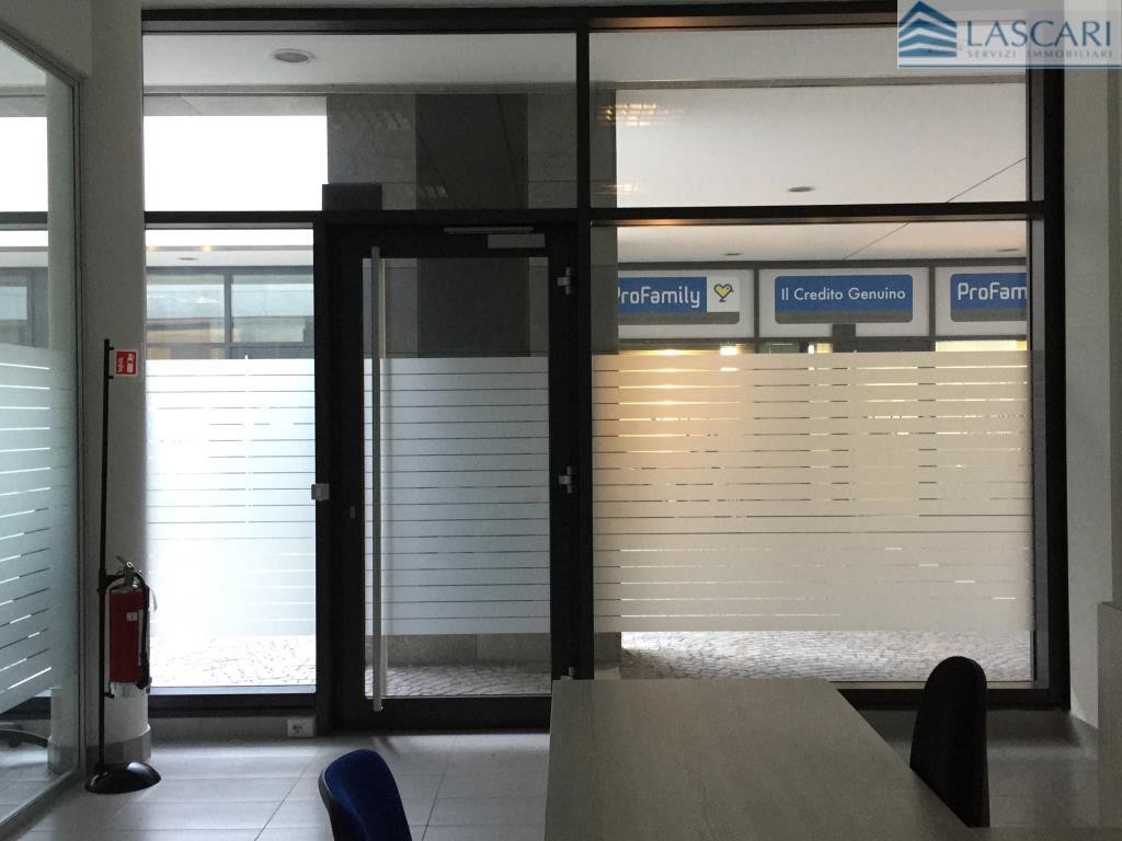 Negozio - Loc.Com. BERGAMO affitto   Corridoni Lascari Servizi Immobiliari