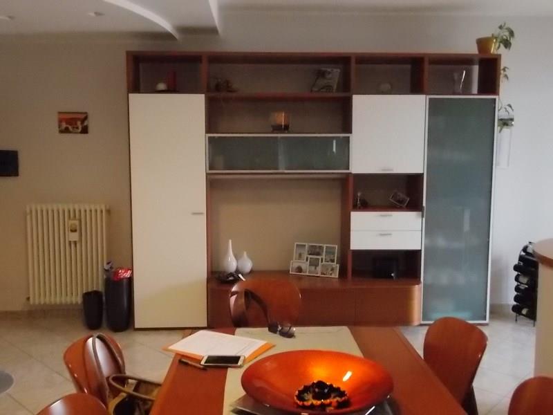 Appartamento in vendita ad Acquaviva Picena con vista mare e ingresso indipendente