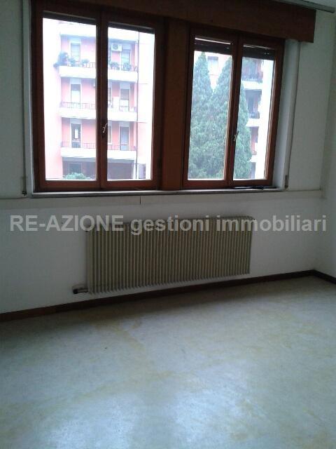 Appartamento VICENZA vendita  VIALE TRENTO  RE-AZIONE gestioni immobiliari