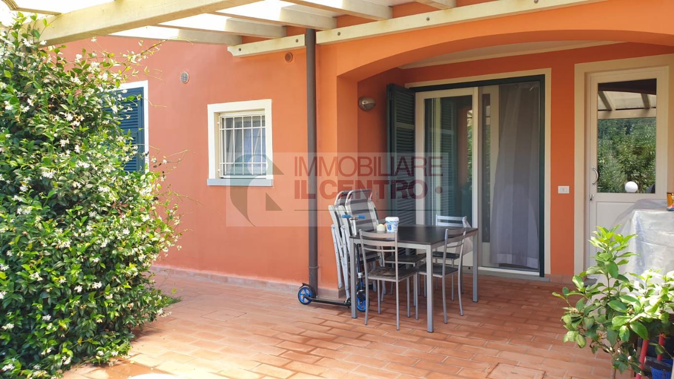  sarzana vendita quart:  il centro immobiliare snc di stefano santi