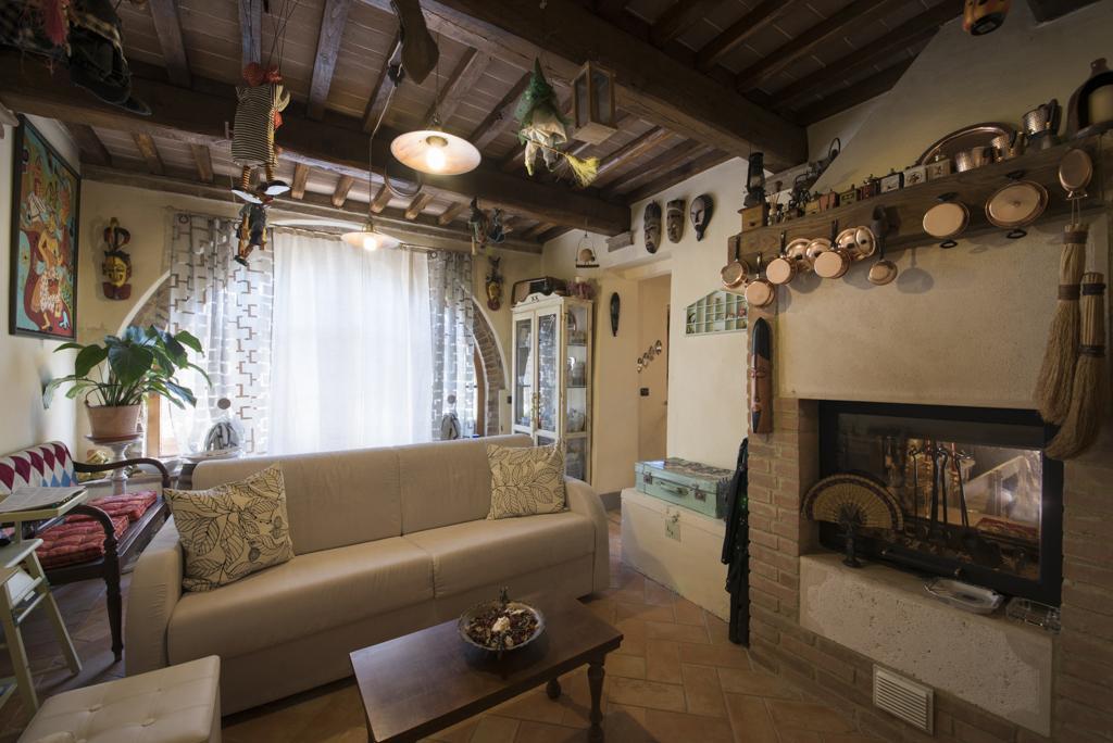 Rustico - Cascina ASCIANO vendita    AGENZIA SIENA IMMOBILIARE DI MOSCADELLI LUCIA