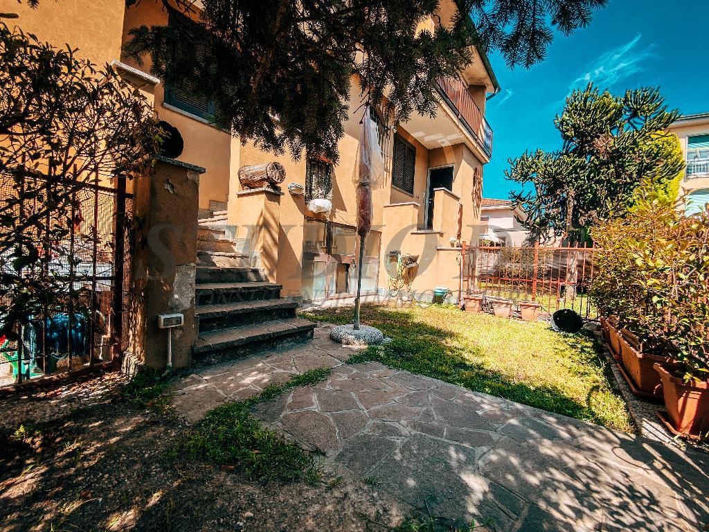Appartamento NOVA MILANESE vendita   via Pasubio Studio DG Immobiliare