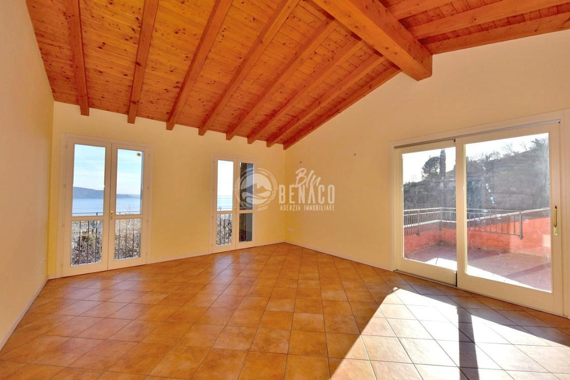 Appartamento TOSCOLANO-MADERNO vendita    Blu Benaco Agenzia Immobiliare