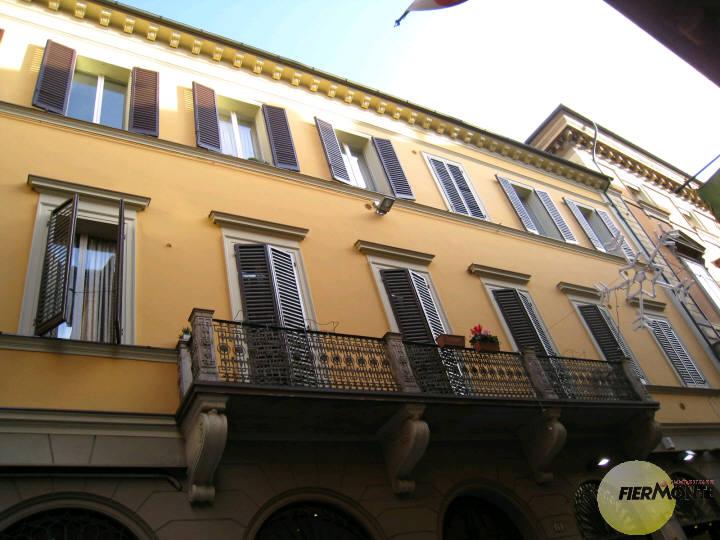 Appartamento BOLOGNA affitto  CENTRO STORICO Via Oberdan FIERMONTE IMMOBILIARE