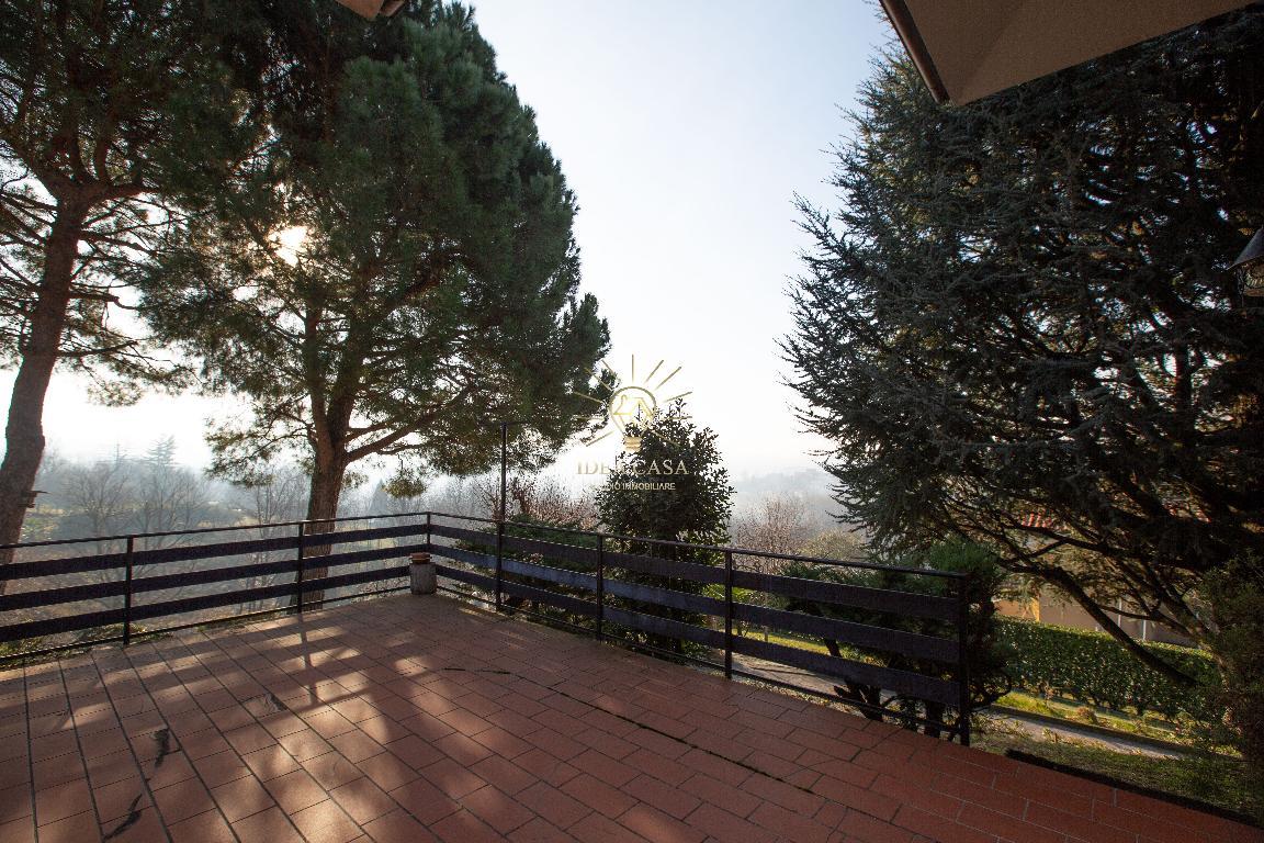 Villa CREMELLA vendita   MONTE ROSA Idea Casa Studio Immobiliare
