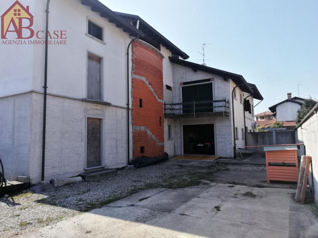 Villa Unifamiliare - Indipendente CASSOLNOVO vendita   Via Mazzini Acquaotta Basilia Maria