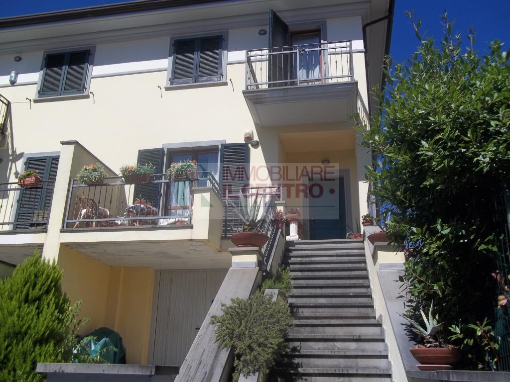  santo stefano di magra vendita quart:  il centro immobiliare snc di stefano santi