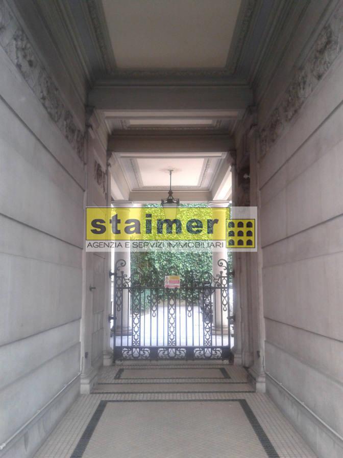 Ufficio - Loc.Com. MILANO affitto  CENTRO STORICO Via Vivaio Staimer Agenzia e Servizi Immobiliari