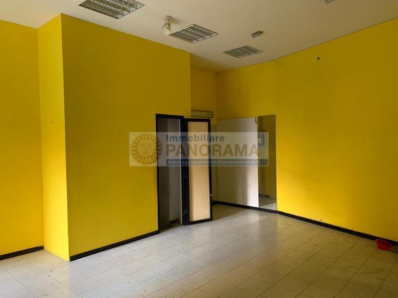 Negozio - Loc.Com. ROMA vendita  PORTUENSE (SUBURBI DELLA XV MUN.) via Vestri Agenzia Immobiliare Panorama