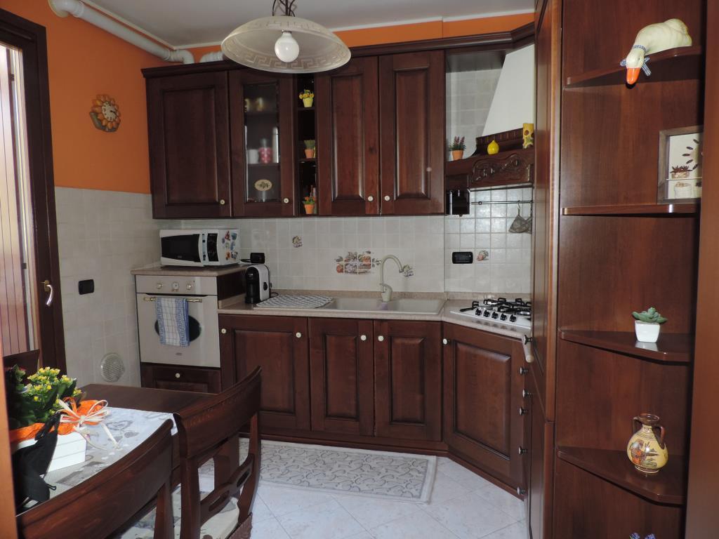 Appartamento PONTIDA vendita    Immobiliare Paola di Corona Paola