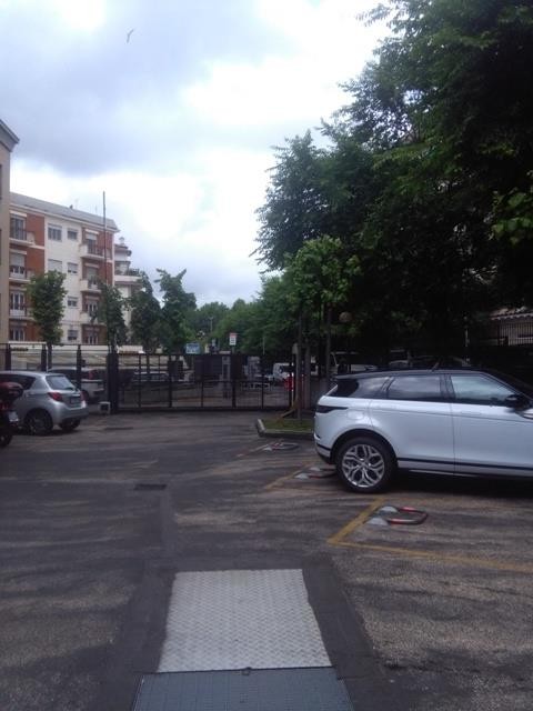 Box auto - Posto auto ROMA affitto    LA DOMUS SRL