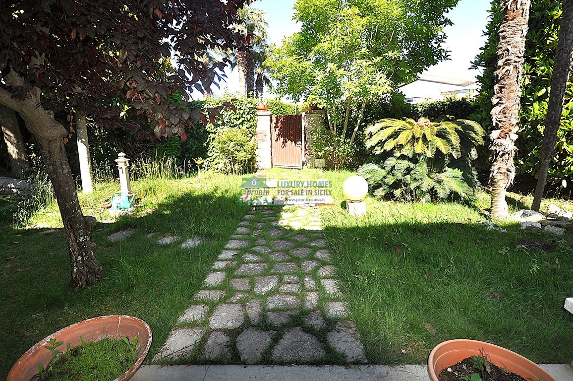Villa in Vendita